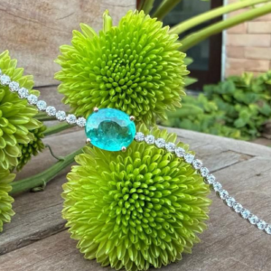 C0030 Colar fio de seda com pingente de pedras preciosas