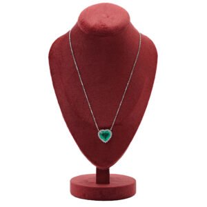 C006 Colar coração de esmeraldas,12mmX13mm, com28 diamantes de3pontos (0,015ct)