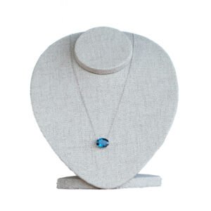 C0020 Colar fio de seda com pingente de pedras preciosas