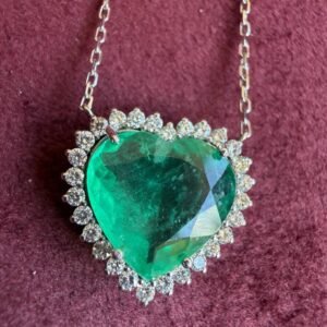 C0029 Colar passarinho ouro barnco com inumeros diamantes