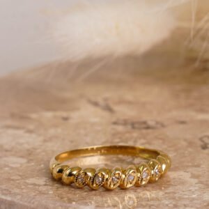 1/2 Aliança bolinha com 6 diamantes de 1 ponto